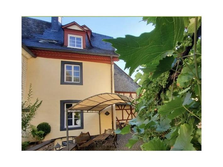 Ferienhaus für 2 Personen, mit Balkon in Bremm