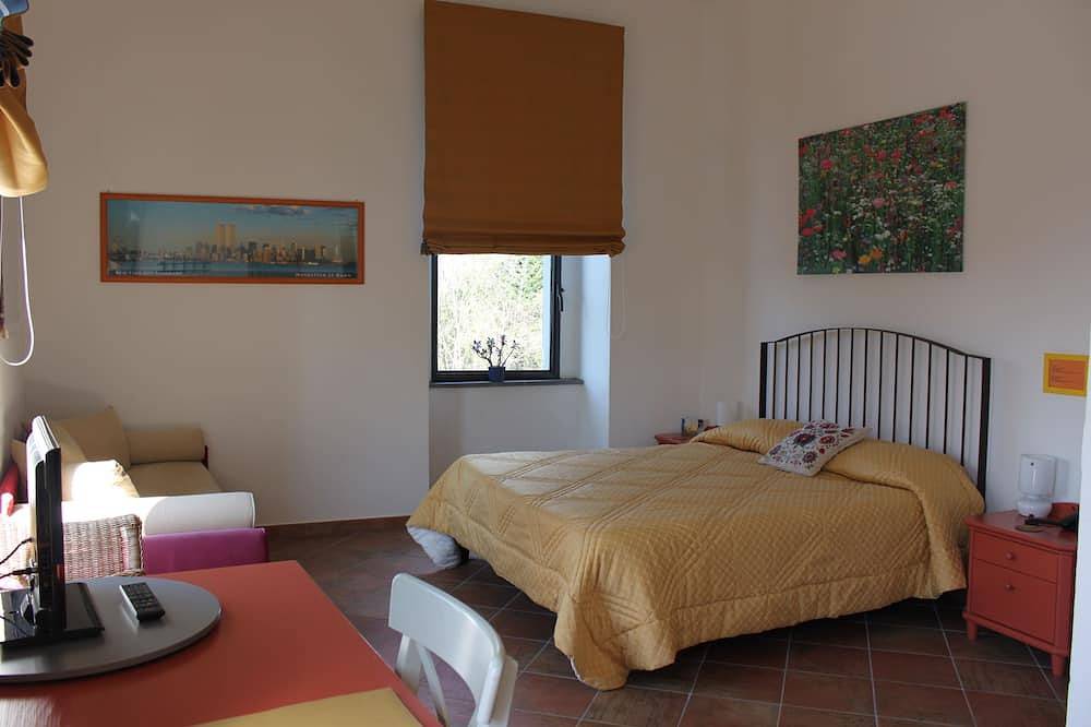 Villa apartment panoramic 6Km Naples with private pool garden wifi parch in Pozzuoli, Neapel Provinz