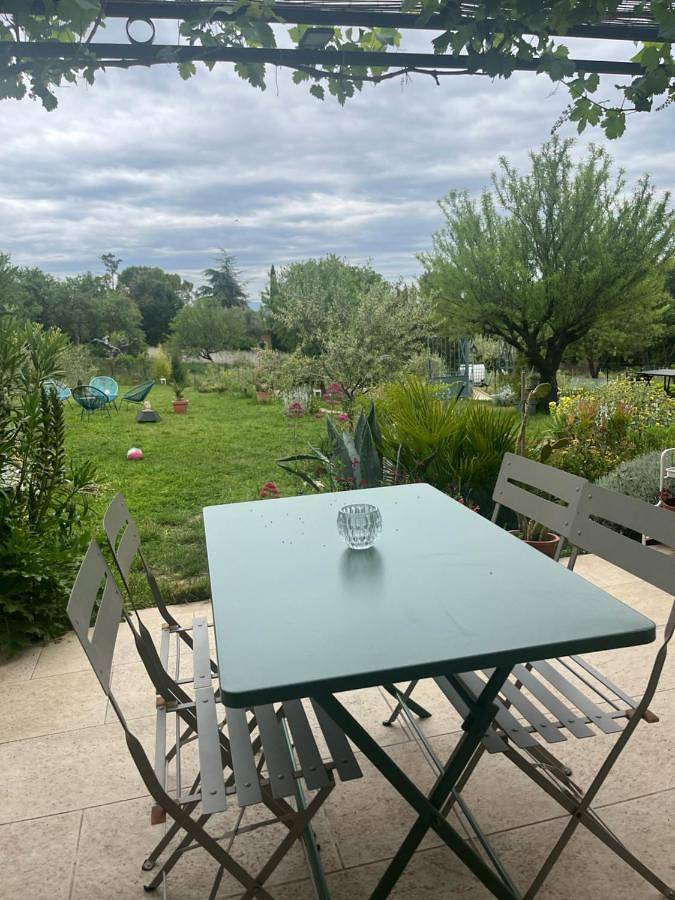 Gîte pour 4 personnes, avec vue et terrasse à Grambois - 2