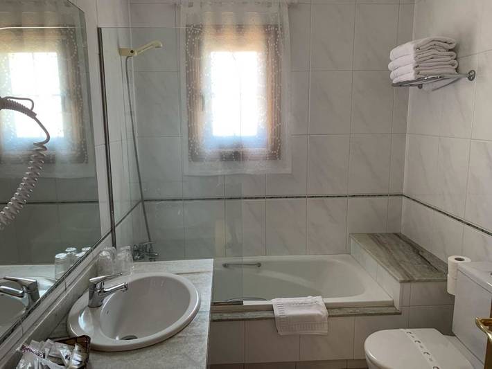 Apartamento para 2 personas, con Balcón además de Terraza y Vistas en Tomiño