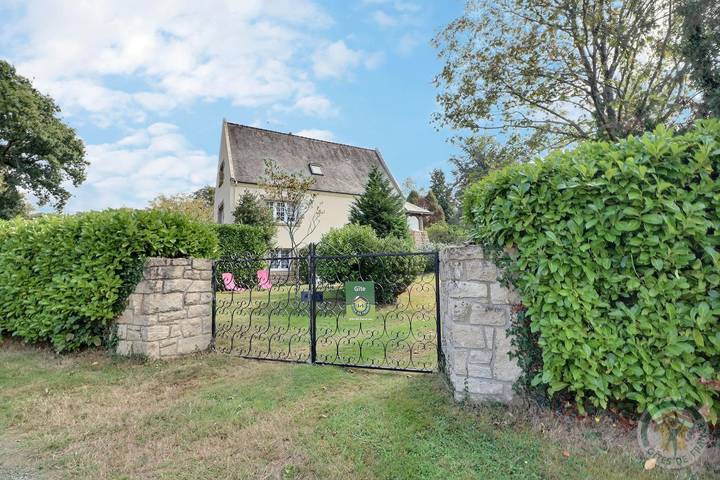Gîte pour 5 personnes, avec Jardin et Vue à Baulon