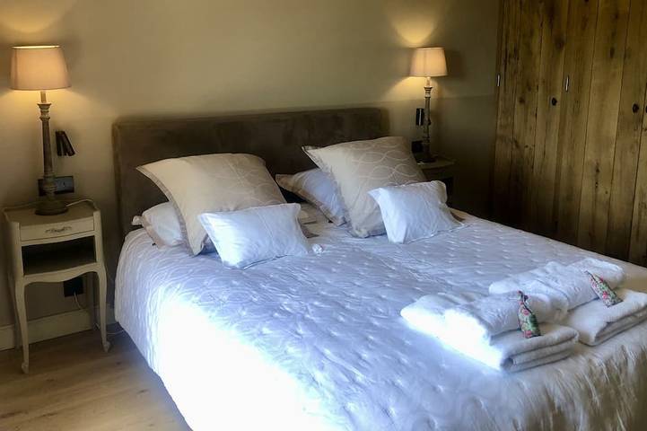 Property 5* in exceptionnal area with jacuzzi in Les Baux-de-Provence, Region de Arles