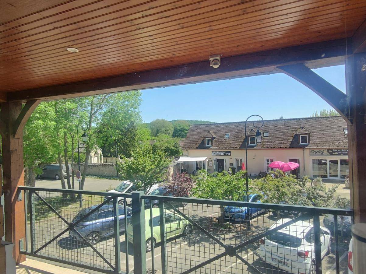 Maison Desfougères & Gîte dortoir 6 chambres du Moulin in Fourges, Région de Les Andelys