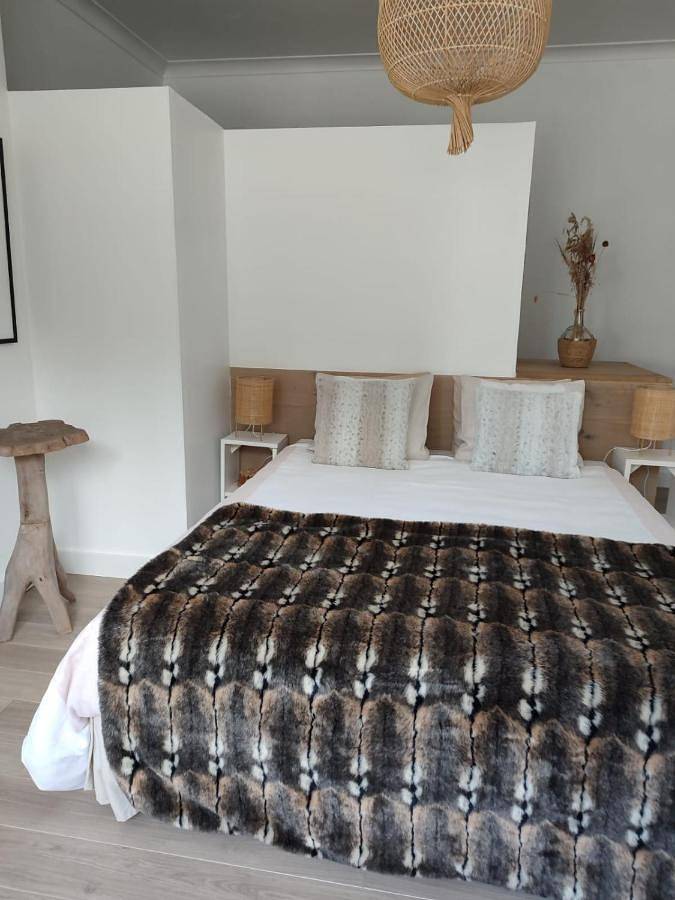 Vakantiehuis voor 12 personen, with kinderzwembad and uitzicht as well as zwembad and tuin in Oudenaarde