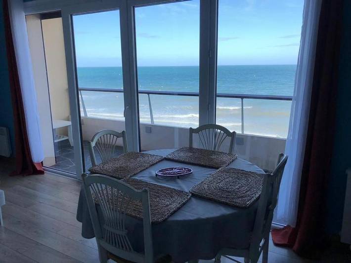 Gîte pour 4 personnes, avec balcon et vue dans Grand Casino de Cabourg
