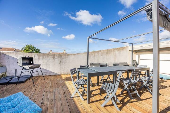 Holiday home for 22 people, with terrace, with pets - 1