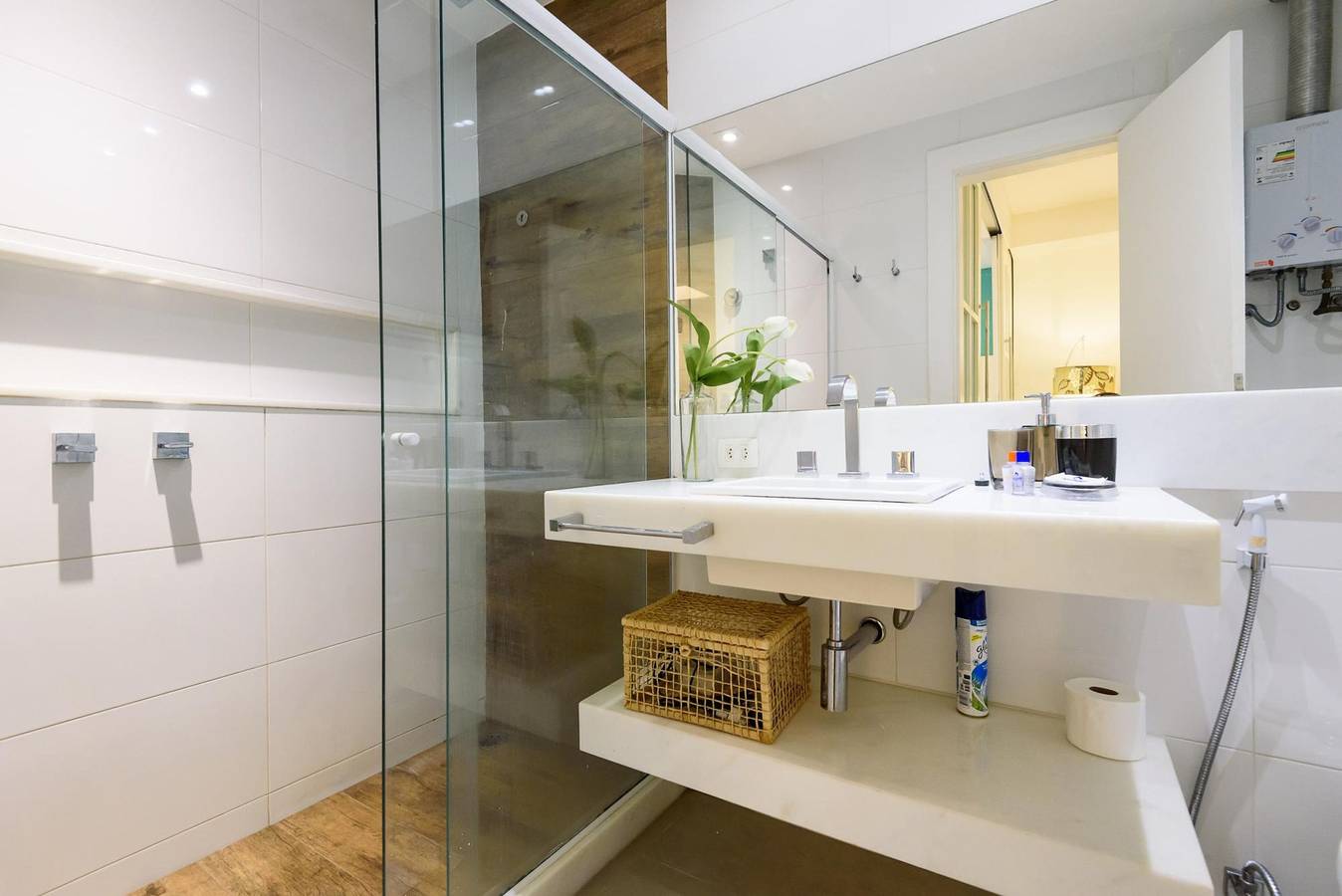 Appartamento intero, Side sea view, 3min from the beach | Pj204 in Copacabana, Rio de Janeiro