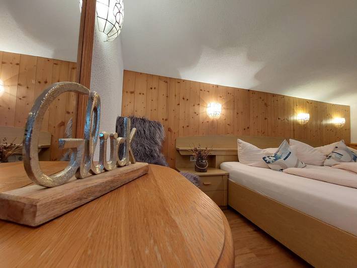 Ganze Ferienwohnung, Wohnung 4-6 Pers./2 Schlafräume/Du, Wc in Kappl, Verwall