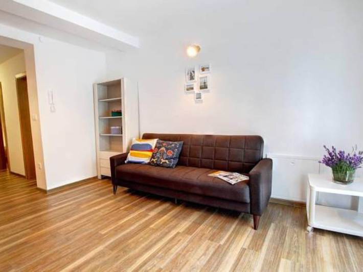 Gîte pour 6 personnes, avec terrasse, adapté aux familles dans Brežice