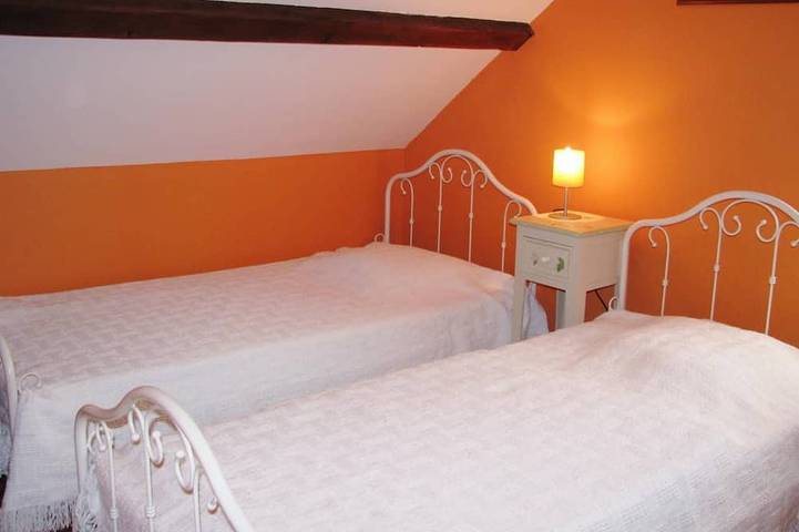 Location de vacances pour 4 personnes, avec jardin, animaux acceptés dans La Horgne - 3