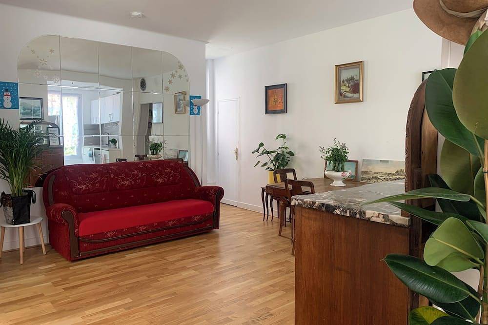 Cosy Villa 2 min Rer B- located between Paris and Challes De Gaules Airport  in Aulnay-sous-Bois, Sena-Saint Denis