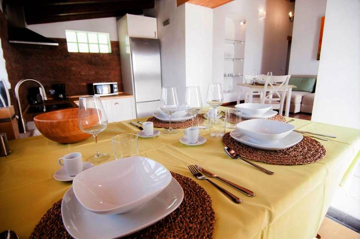 Casa rural para 6 personas, con vistas además de piscina y jardín en Arico - 2