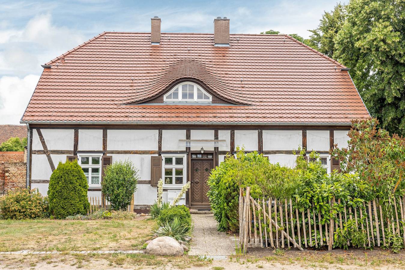 Ganze Wohnung, Apartment 'Ferienwohnung Zeitlos Wriezen 1 mit privater Terrasse, Garten & Wlan in Wriezen, Märkische Schweiz-Oderland