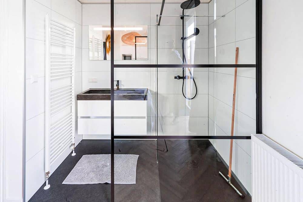 Gorgeous home in Vinkeveen with sauna in Vinkeveen, Groene Hart