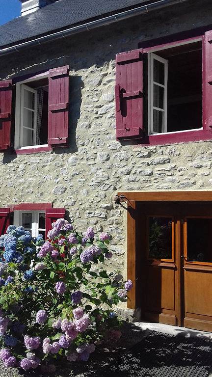 Gîte pour 10 personnes, avec terrasse et jardin, animaux acceptés dans les Hautes-Pyrénées - 2