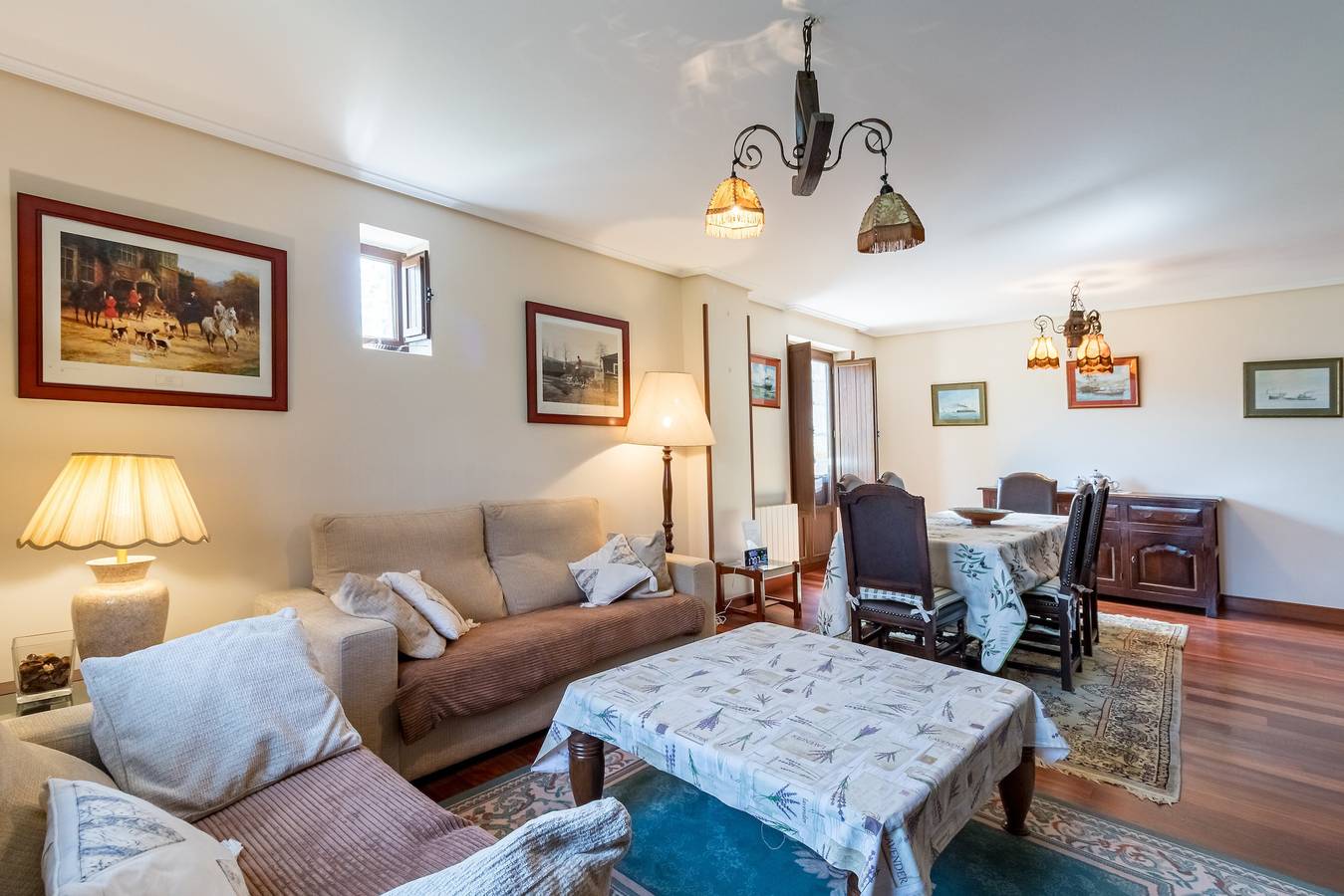 Apartamento entero, Casa Torre De Guriezo 6 Plazas con vistas a la montaña, balcón y Wi-Fi in Guriezo, Costa de Cantabria