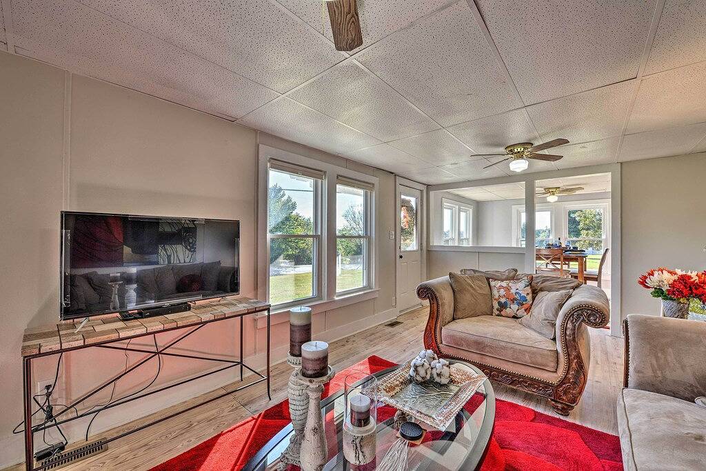 Neu! Blue Ridge Mtn Home mit Veranda ~ 6 Mi nach Lenoir! in Caldwell County