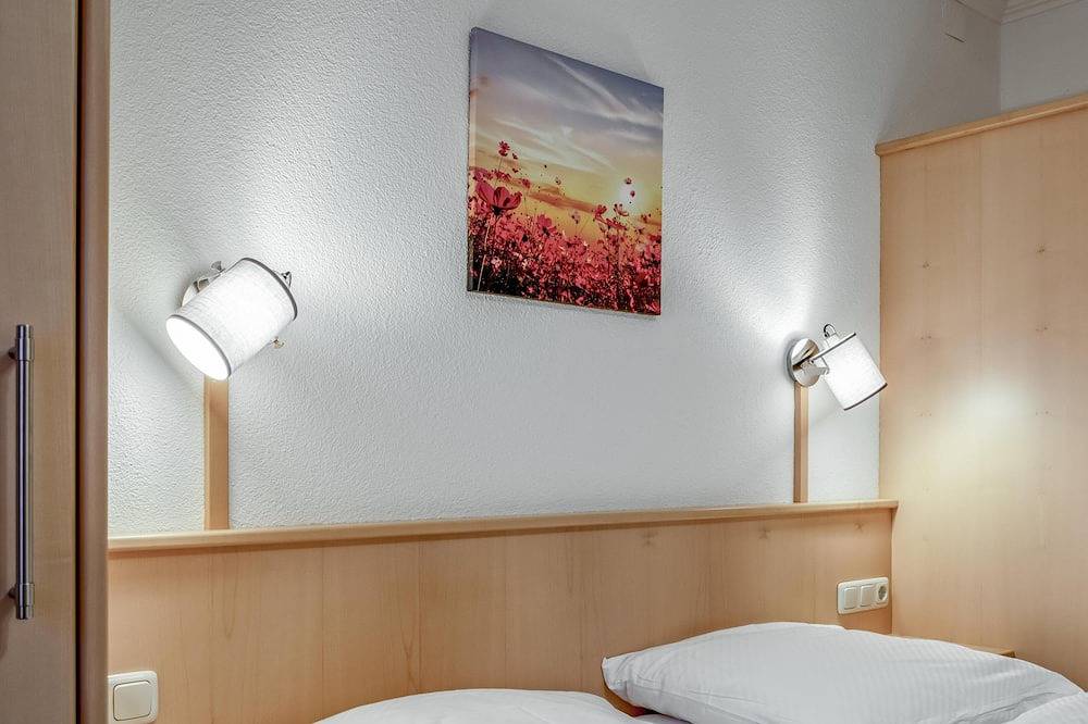 Ganze Wohnung, Idyllische Ferienwohnung, Garten und Bergblick in Loferer und Leoganger Steinberge, Sankt Jakob in Haus