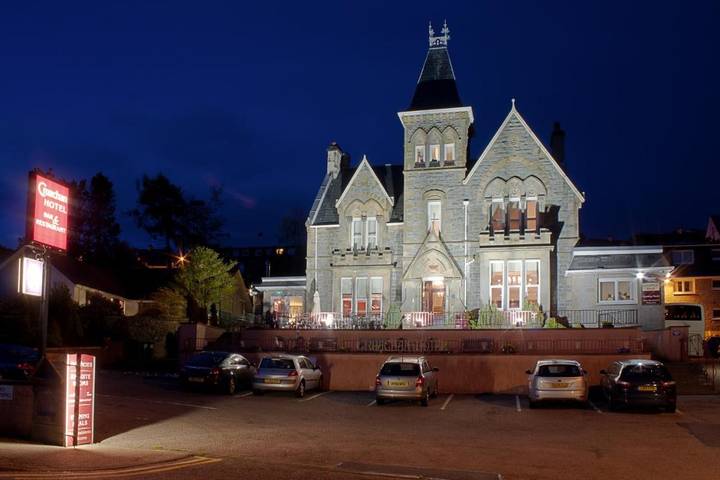 Hôtel pour 4 personnes, avec terrasse