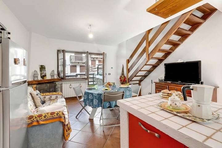 Location de vacances pour 4 personnes, avec Balcon ainsi que Terrasse et Bassin pour enfant à Oulx
