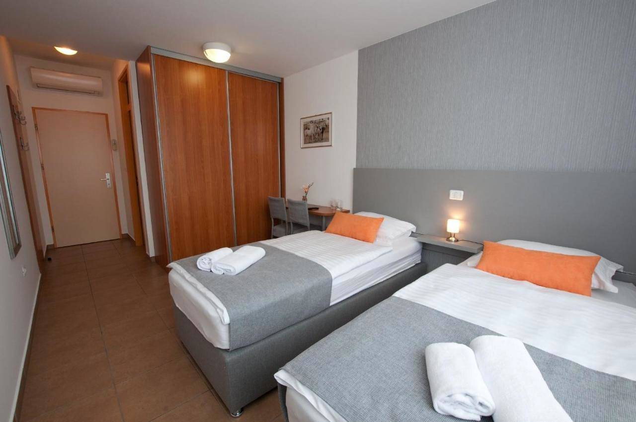 Sobe Rooms Nataly in Zizan, Slowenien