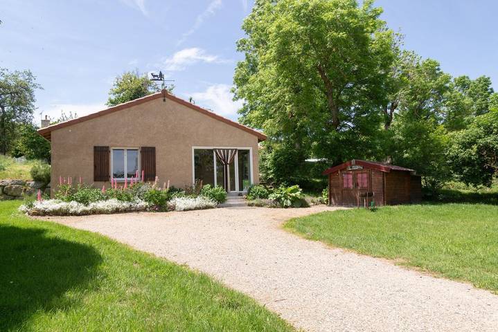 Gîte pour 6 personnes, avec jardin dans Saint-Jean-la-Fouillouse