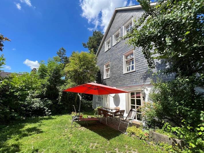 Ferienwohnung für 4 Personen, mit Terrasse und Garten in Remscheid