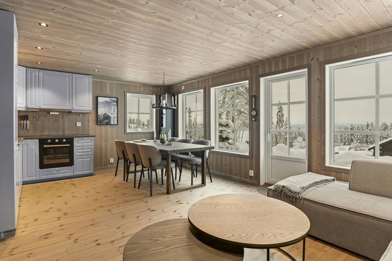 Neue Hütte mit Ski-in/Ski-out in Furutangen in Åmot