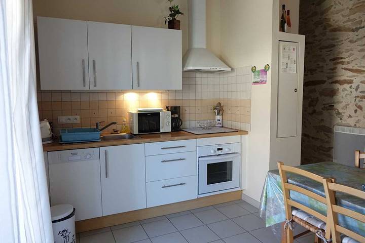 Gîte pour 2 personnes, avec piscine ainsi que jardin et terrasse dans les Pays de la Loire - 2