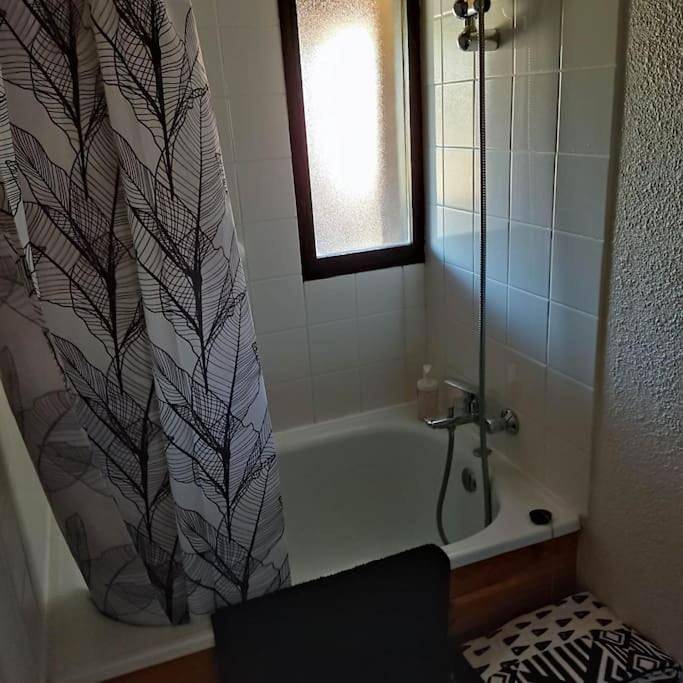 Appartement entier, Two-Bedroom Apartment in Maubuisson, Carcans