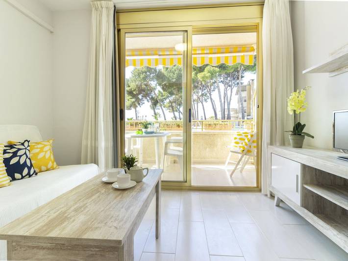 Ferienwohnung für 3 Personen, mit Terrasse und Garten sowie Pool in Cambrils - 3
