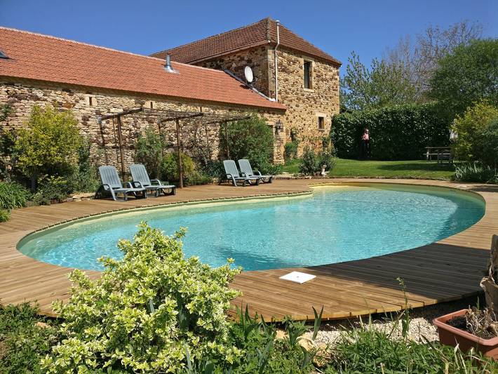 Gîte pour 4 personnes, avec piscine