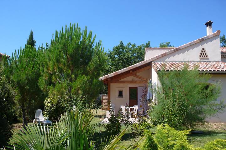 Gîte pour 8 personnes, avec jacuzzi et piscine, adapté aux familles dans la Drôme - 4