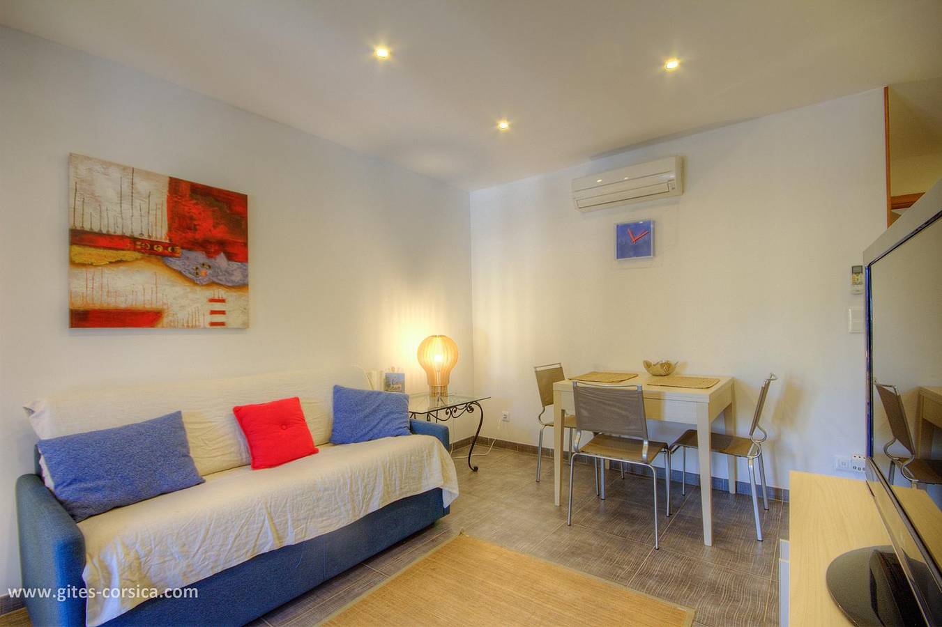 Casa rural aislada con aparcamiento y terraza a 1 km de la playa de Delta du Fango in Galéria, Parc naturel régional de Corse