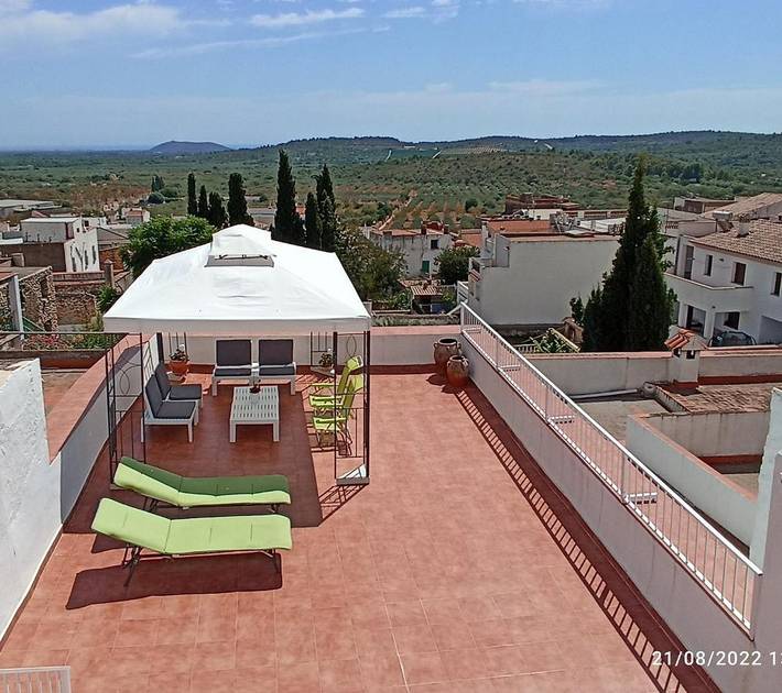Casa rural para 4 personas, con jacuzzi además de balcón y sauna en San Jorge