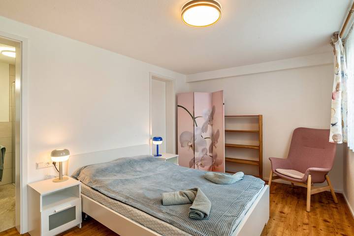 Hel studio-lejlighed, Studio Apartment ' In der Stadt und Natur' with Wi-Fi in Calw, Nord Sortskoven