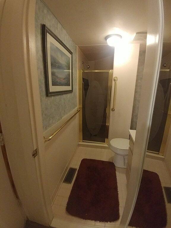 Ganze Wohnung, Schönes Studio in der Nähe von St. Clair River & Clinton River & Stadt. Eigener Eingang in Mount Clemens, Lake St. Clair