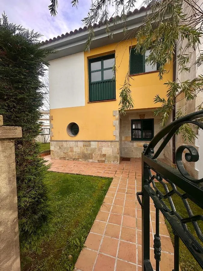 Apartamento de vacaciones para 4 personas, con piscina además de vistas y terraza, Se admiten mascotas - 1