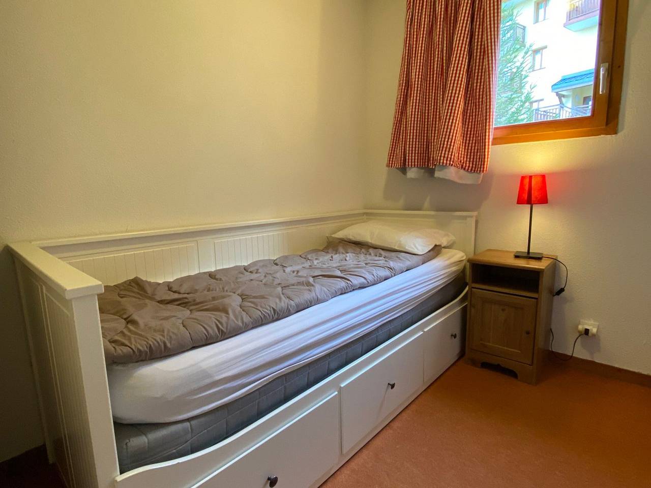 Geheel appartement, Lovely 4-room apartment for 8, balcony, 100m from slopes, Valfréjus in Valfréjus, Modane