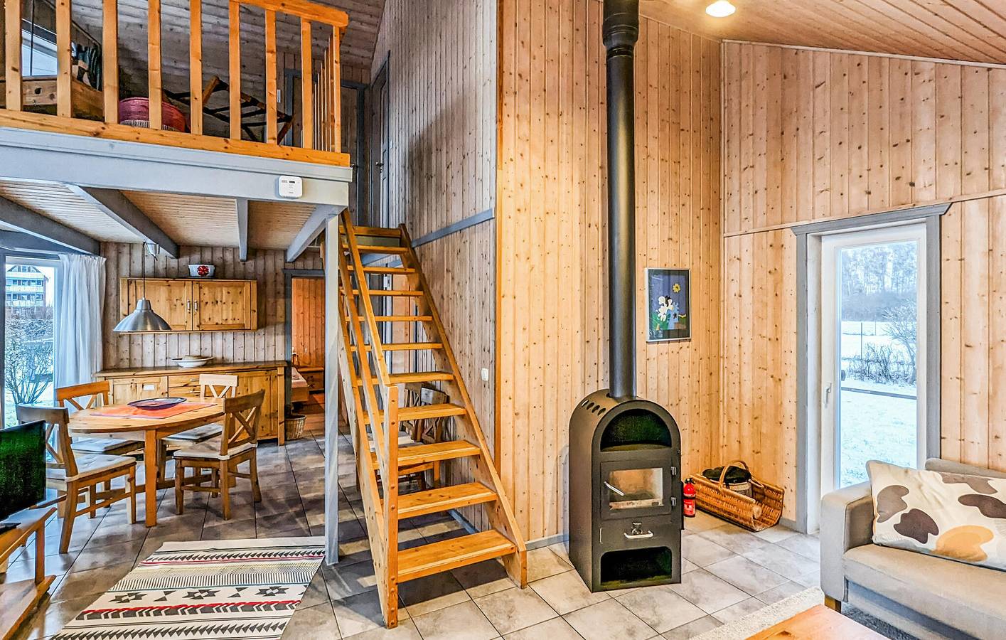 Entire holiday apartment, Modern Beach Apartment with Parking & WiFi, 2.5km from Beach in Rechlin, Müritz