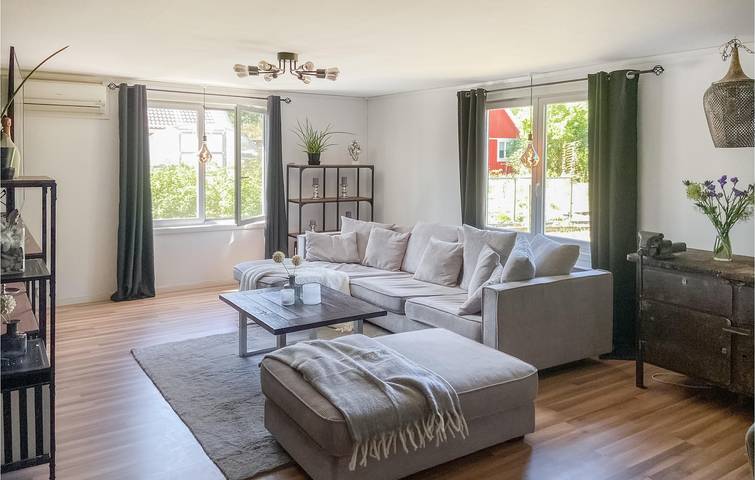 Ferienhaus für 8 Personen mit Terrasse in Schwedische Ostsee