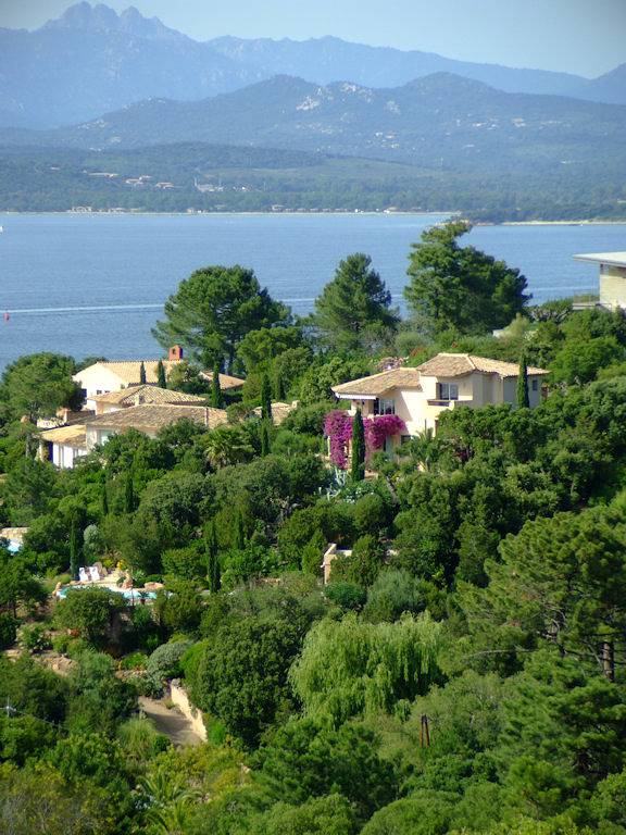 Chambre d’hôte pour 2 personnes, avec jardin et piscine en Corse - 2