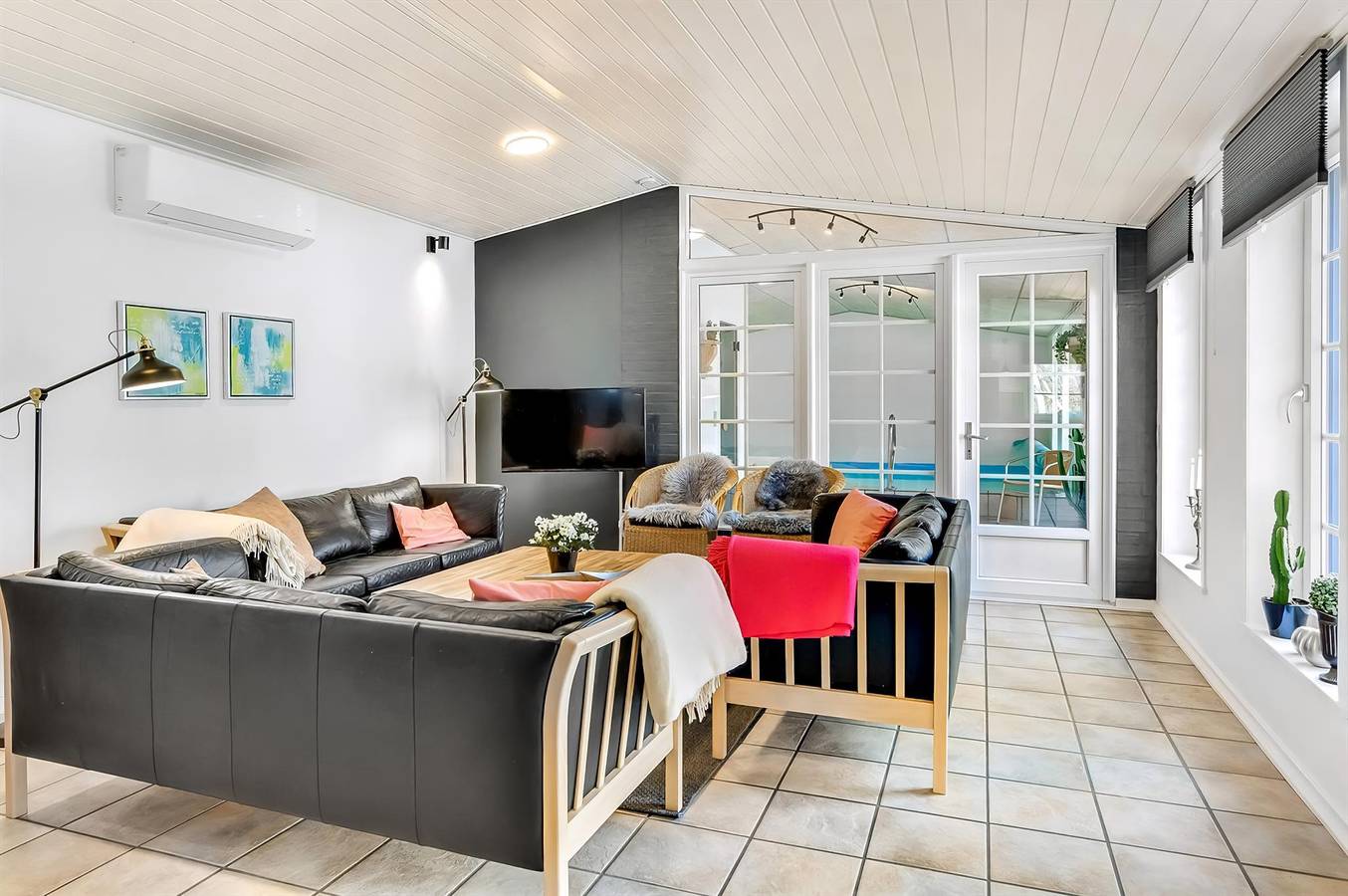 Beautiful home in Blåvand w/ 6 Bedrooms, Indoor swimming pool and Wifi in Blavand, Varde