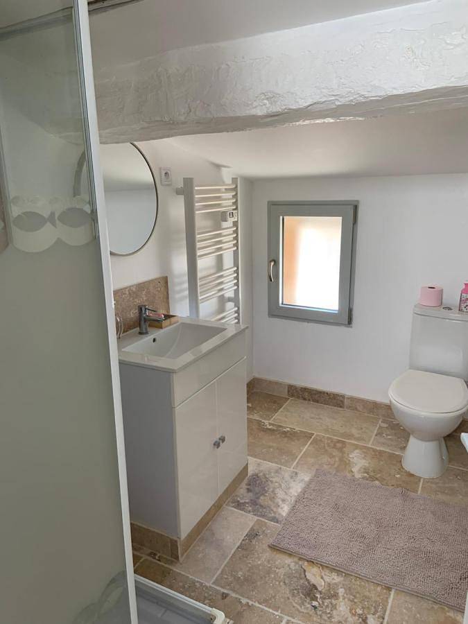 Location de vacances pour 6 personnes, avec vue et terrasse à Castelnau-de-Guers - 2