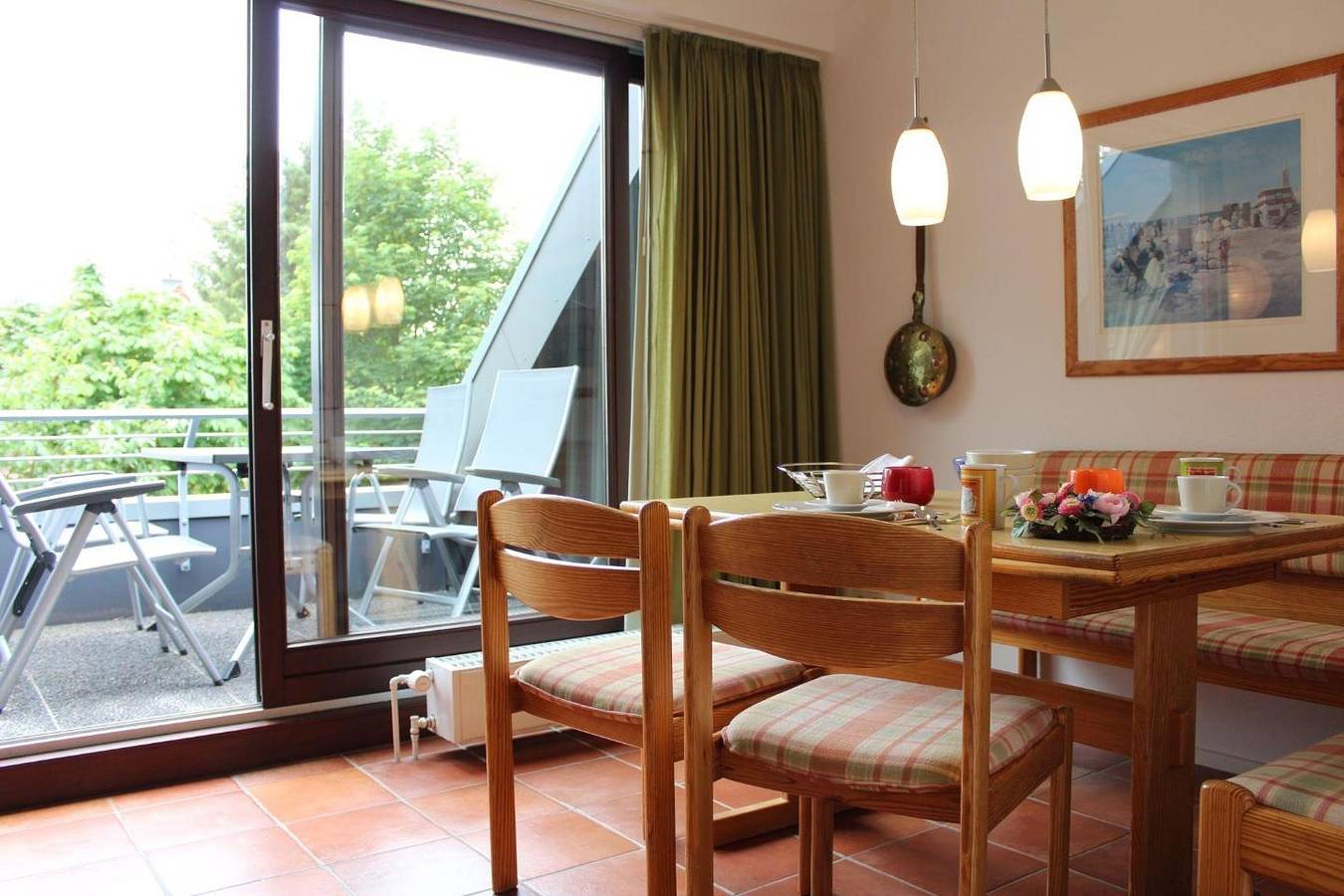 Ganze Wohnung, Gemütliche 4-Zimmer Ferienwohnung mit ca. 79 m², für bis zu 4 Personen. in Wenningstedt, Sylt