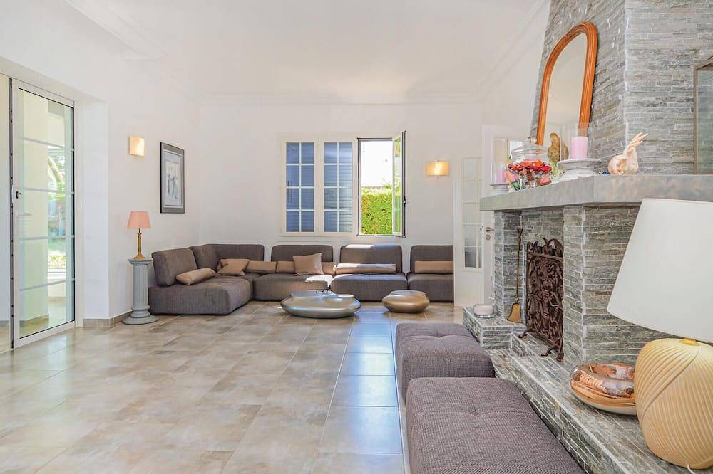 Acogedora casa en St Florent in Saint-Florent, Region de Calvi