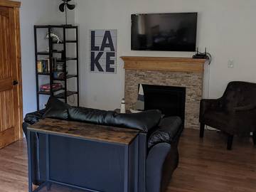 Cabin for 4 Guests in Lake Lanier, Hall County, Picture 3