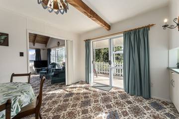 Holiday Home for 7 People in Taupo, Taupo District, Photo 3