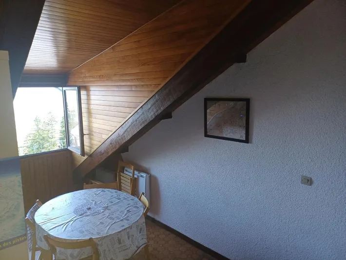 Apartamento de vacaciones para 5 personas, con vistas además de terraza y piscina - 1