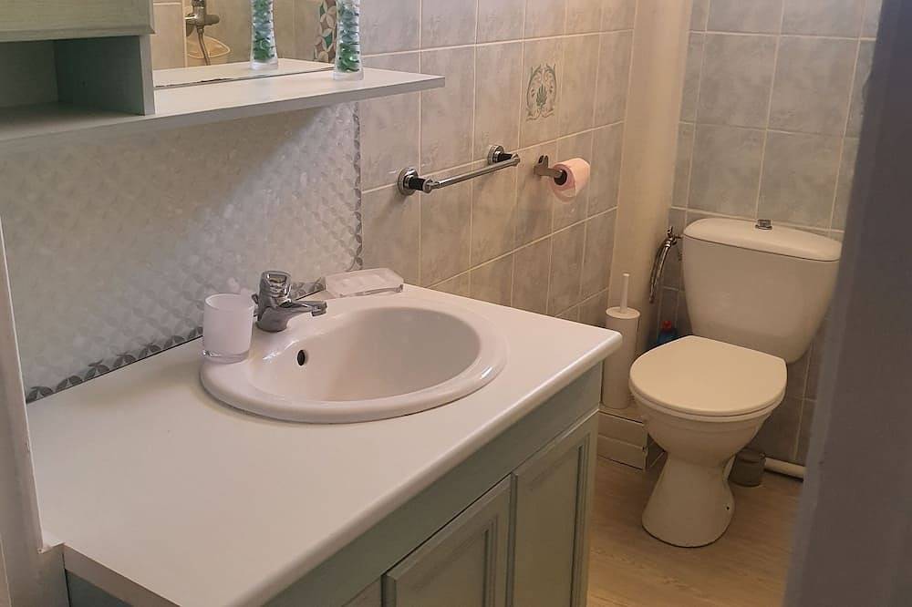 Appartamento intero, Appartamento vicino alle spiagge e al centro della penisola di Giens in Hyeres, Parco nazionale di Port-Cros